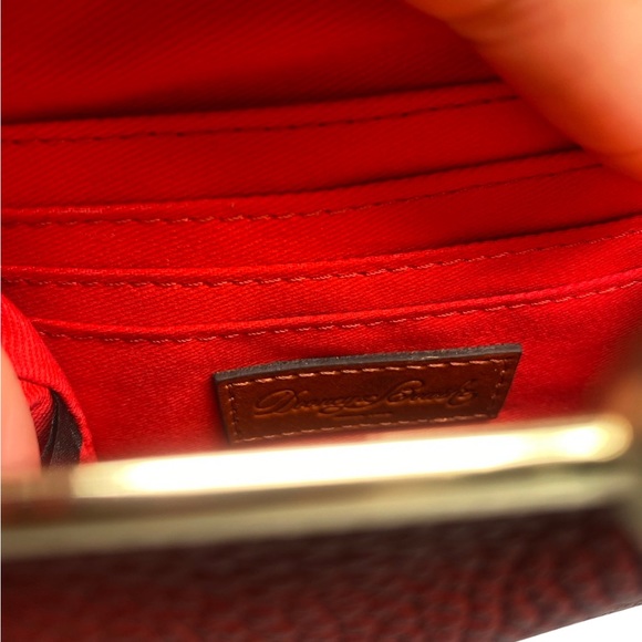 Dooney and Bourke red kisslock excellent condition - Picture 6 of 6